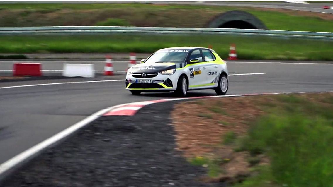 corsa-e.jpg