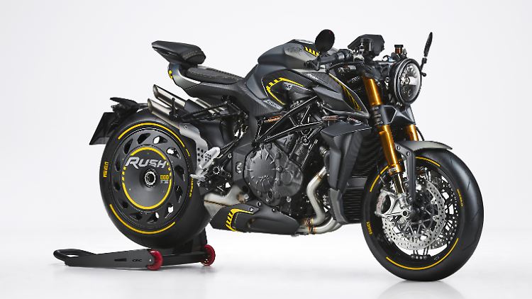 Mit einer Spitzengeschwindigkeit von über 300 km/h verlangt die MV Agusta Rush schon einiges an Sportlichkeit vom Piloten.
