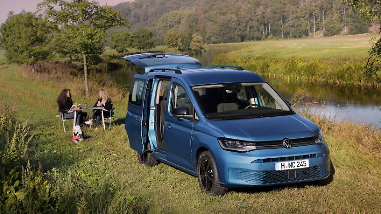 Geadelt zum California wird der VW Caddy zu einem minimalistischen Reisemobil.