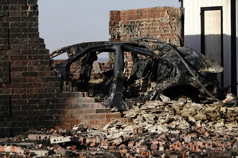 2024-02-28T000000Z-1878364929-RC2QB6A5MKXK-RTRMADP-3-USA-WILDFIRES