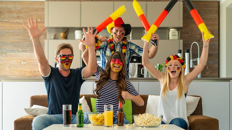 Die EM 2021 wird in Wohnzimmer und Garten zum Fußballfest.