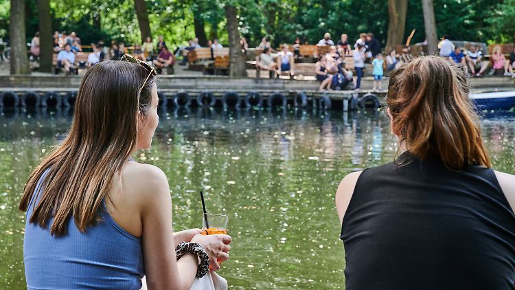 Mit ein bisschen Abstand kann - wie hier im Berliner Tiergarten - nicht viel passieren.