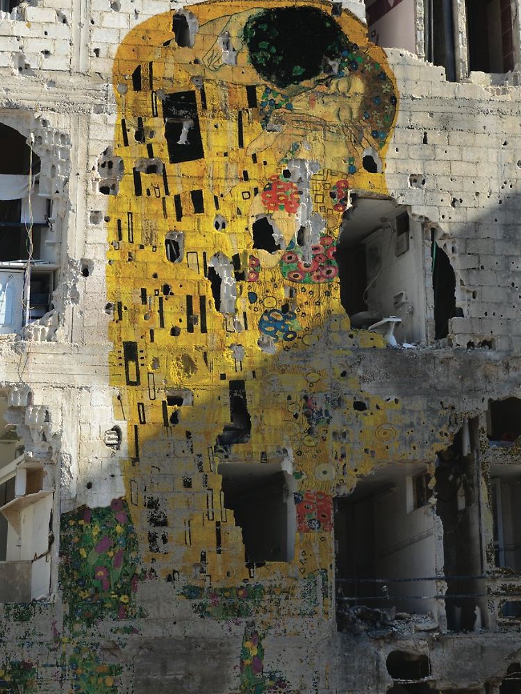 Ohne Atelier und Arbeitsmaterialien entstanden seine Fotomontagen wie "Klimt", die weltweit ein Hit wurden.