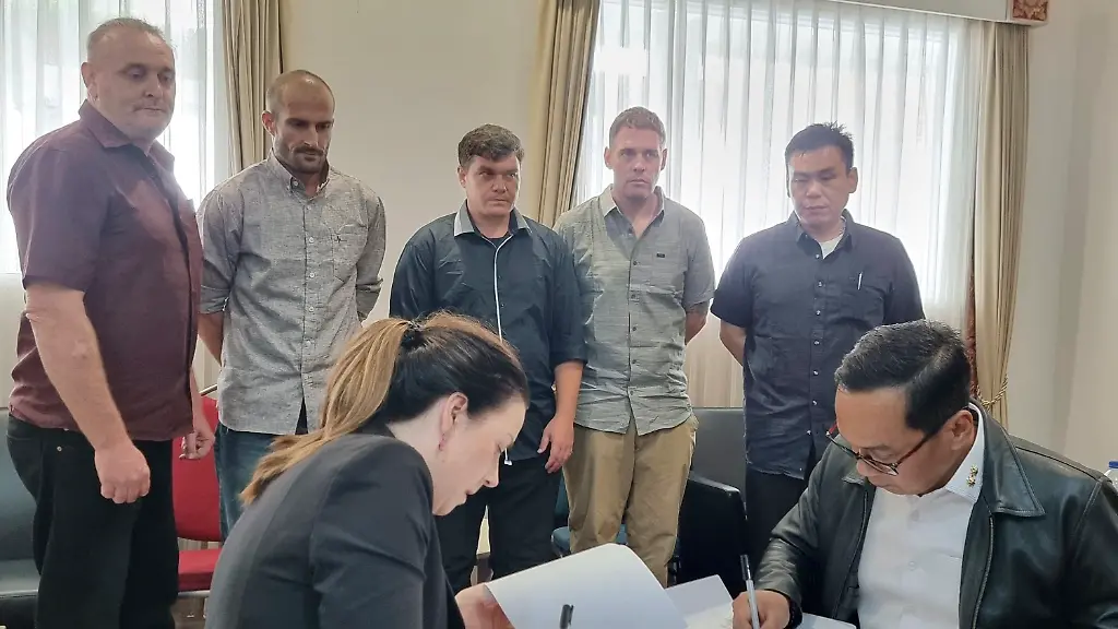 56e4ba2d093dcd13c60c018b0d369dc2