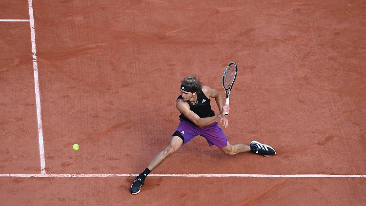 Alexander Zverev musste sich nur im ersten Satz seines Viertelfinals strecken,