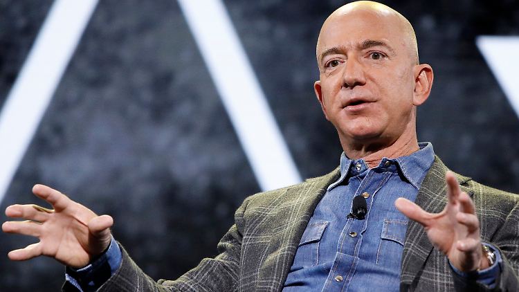 Superreiche wie Amazon-Gründer Jeff Bezos - der reichste Mann der Welt - sind keine Steuersünder, nutzen aber Schlupflöcher.