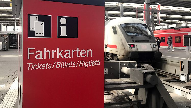 Betrüger ergaunerten sich Tickets - und verursachten Tausende Euro Schaden bei der Deutschen Bahn (Symbolbild).