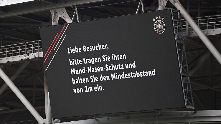 Gegen Lettland gab es klare Informationen für die anwesenden Zuschauer. 