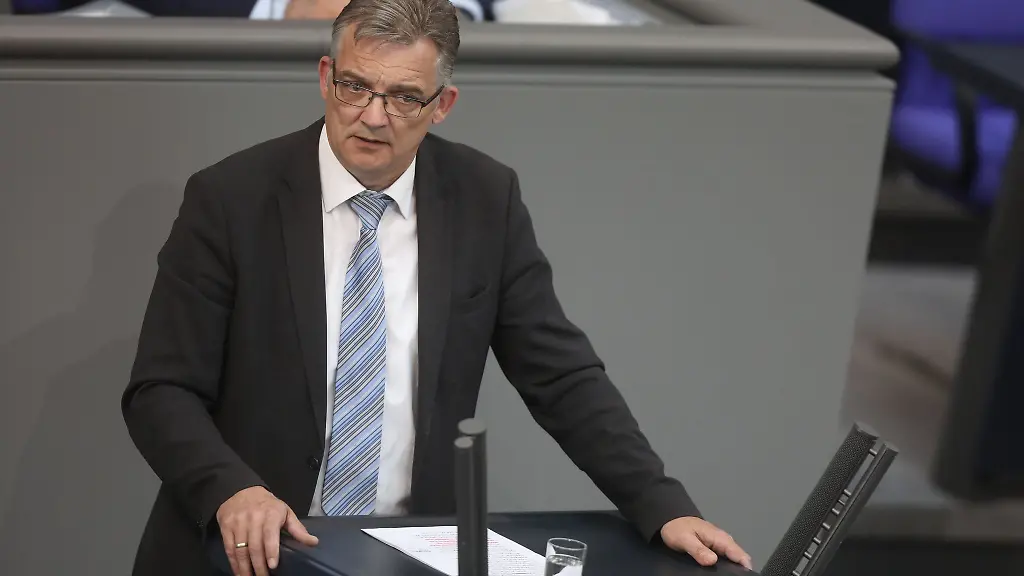 Uwe-Feiler-fuehrt-die-CDU-in-Brandenburg-in-den-Bundestagswahlkampf