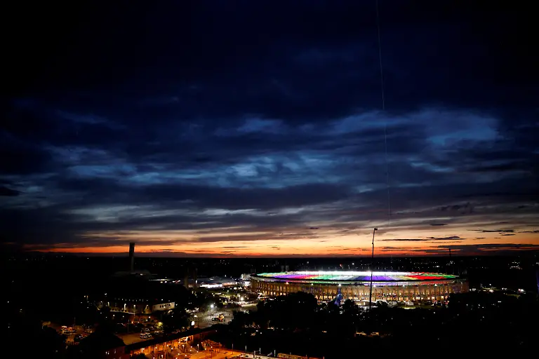 2024-07-14T000000Z-10933-UP1EK7E1KGTCF-RTRMADP-3-SOCCER-EURO-ESP-ENG-FANS