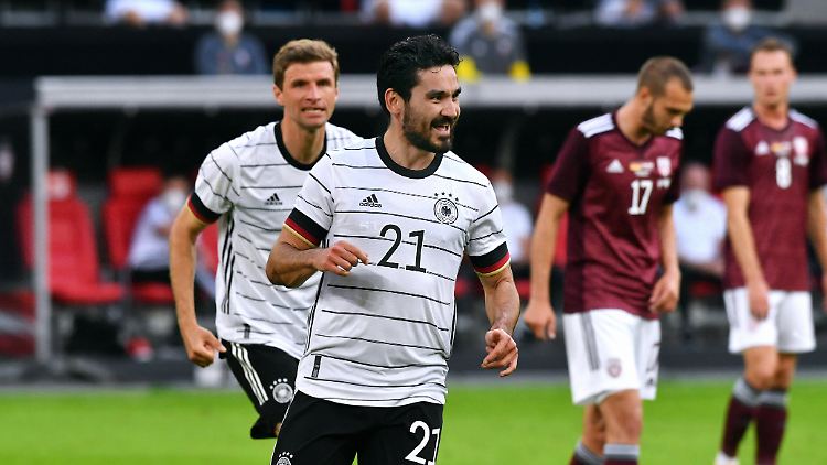 Ilkay Gündogan jubelt. Ein schönes Bild. 