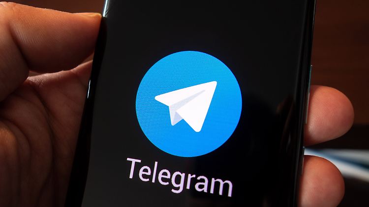 Seit Beginn der Pandemie habe sich das Problem rechtsterroristischer Kanäle auf Telegram vergrößert, sagen Experten.