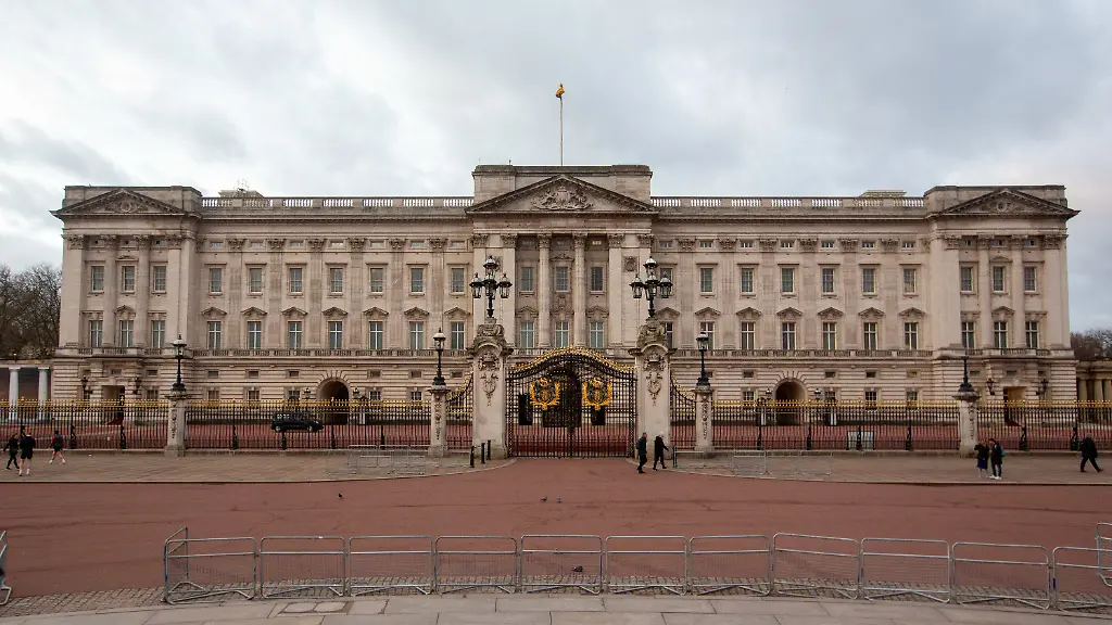 epi-224189954-DPA-BF-dpa-5FB31A0081ADD37F-jpg-Buckingham-Palace