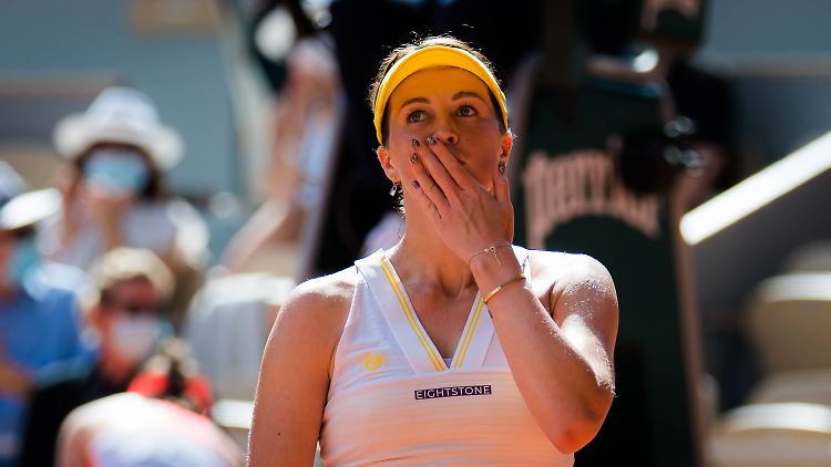 Anastasia Pawljutschenkowa kann es nach ihrem Halbfinalsieg kaum glauben. Sie steht wirklich in einem Grand-Slam-Finale.