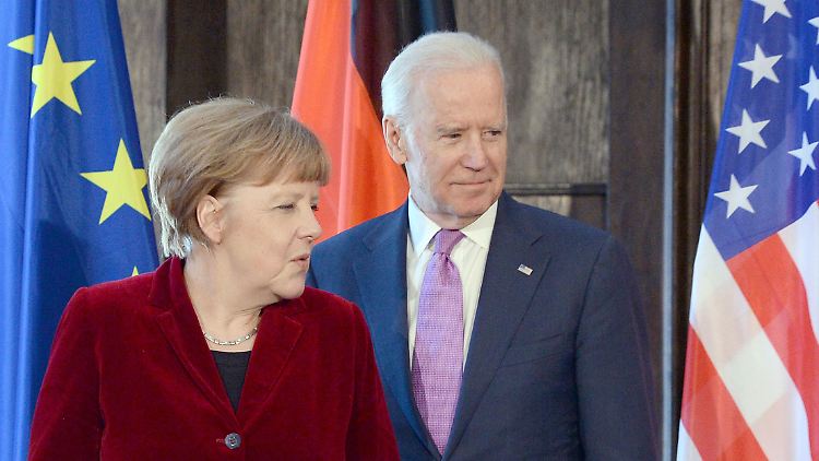 Sie kennen sich: Angela Merkel und Joe Biden bei der Münchner Sicherheitskonferenz im Jahr 2015.