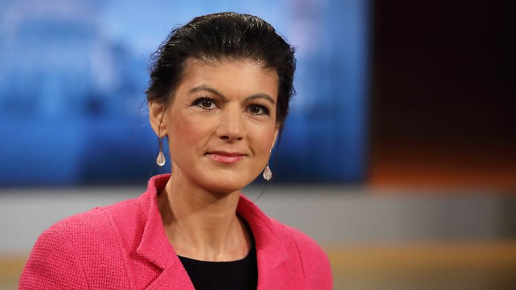 Sahra Wagenknechts Buch "Die Selbstgerechten" sorgt für Wirbel in der Linkspartei.