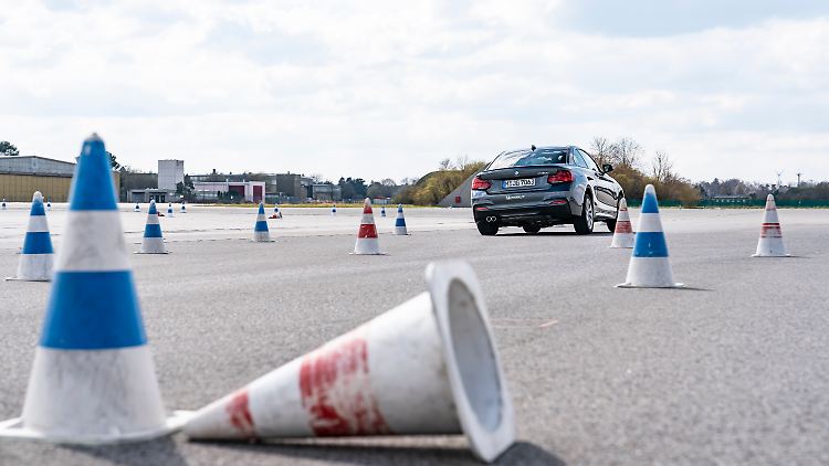 Vor allem die schnellen Ausweichmanöver sind für Querschnittsgelähmte nicht ohne, fehlt ihnen doch die nötige Rumpfstabilität.