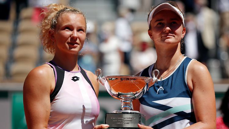 Krejcikova (rechts) und ihre Doppelpartnerin Siniakova.