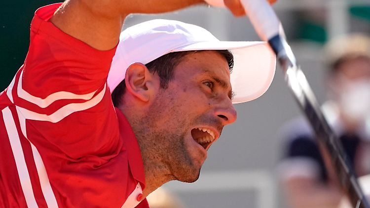 Djokovic braucht alle Kraft für den Sieg.
