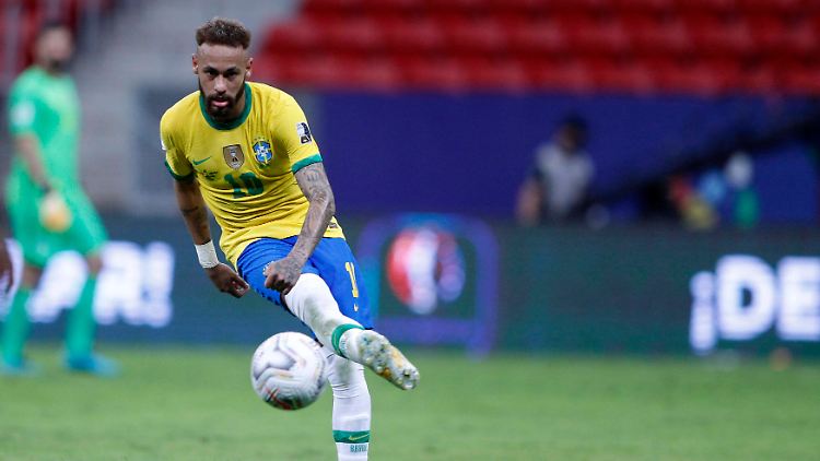 Nur noch zehn Tore fehlen Neymar zum Rekord von Pelé.