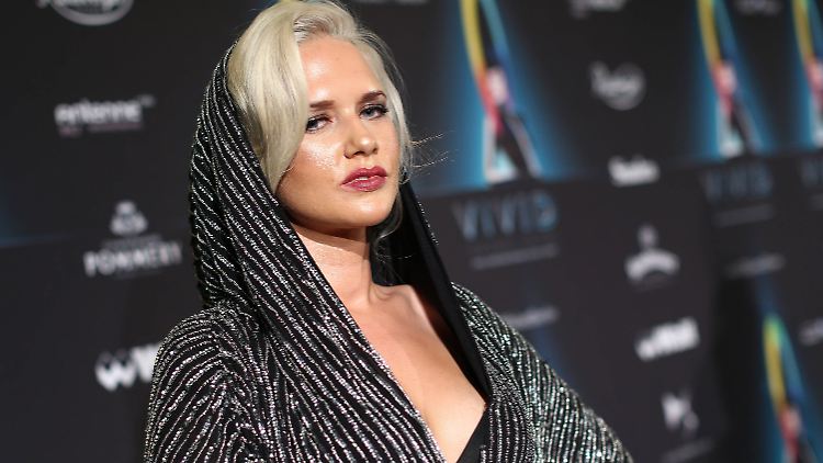 Eigentlich hatte sie mit der Babyplanung ja schon abgeschlossen: Sarah Knappik.