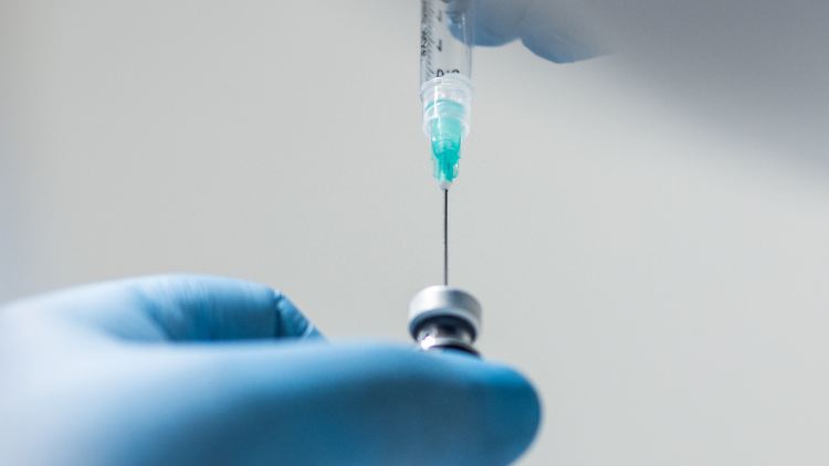 Das Vakzin von Novavax soll eine Wirksamkeit von 93 Prozent haben.