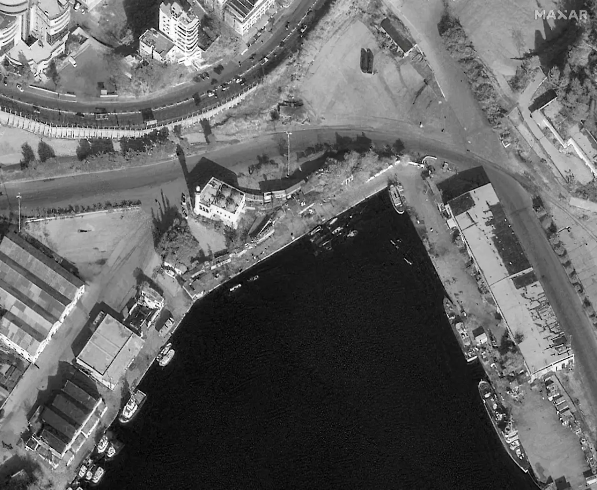 2024-12-10T222804Z-1055691366-RC2BMBAMVC9Y-RTRMADP-3-SYRIA-SECURITY-RUSSIA-SATELLITE