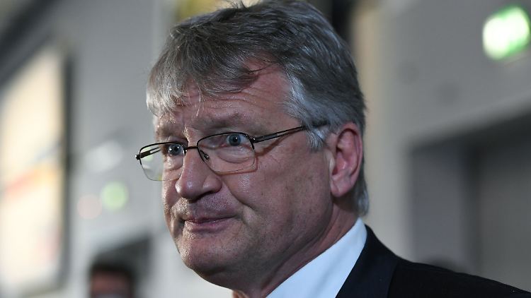 Jörg Meuthen erklärte den Aufbau von Parallelstrukturen in der Partei bereits vorab als "parteischädigend". 