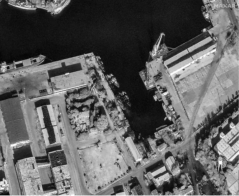 2024-12-10T222800Z-1739874535-RC2BMBANFQ77-RTRMADP-3-SYRIA-SECURITY-RUSSIA-SATELLITE