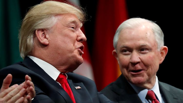 Unter Donald Trump war Jeff Sessions Justizminister.