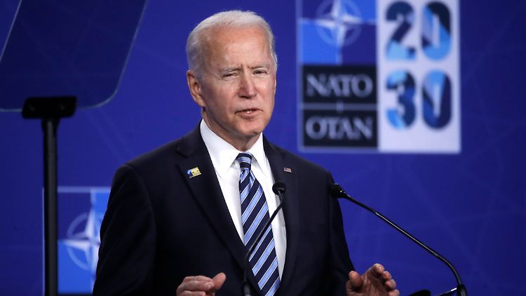 Biden sagte mit Blick auf den Nato-Gipfel: "Es ist ein unglaublich produktiver Tag hier gewesen."