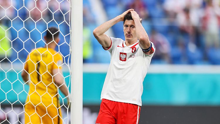 So kennt man ihn gar nicht: Robert Lewandowski.