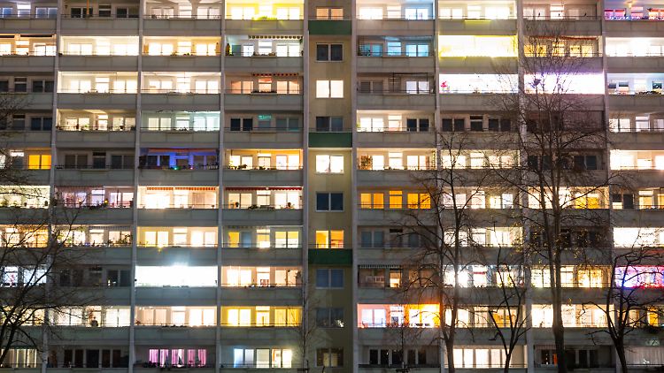 In Großstädten wie Berlin gibt es viele Haushalte, die überdurchschnittlich viel für ihre Mietwohnung zahlen.