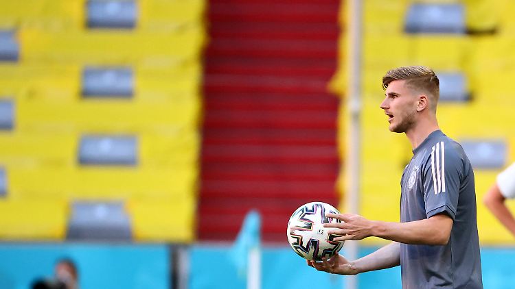 Für Timo Werner ist Englisch die Arbeitssprache - hier und da hapert es aber noch.