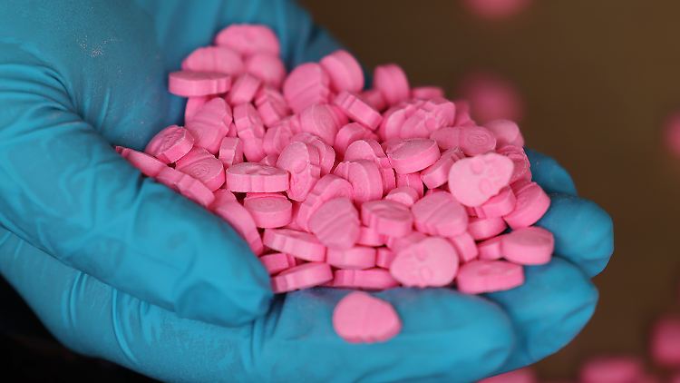 Der Straßenverkaufswert der beschlagnahmten Ecstasy-Tabletten wird auf 1,3 Millionen Euro geschätzt.