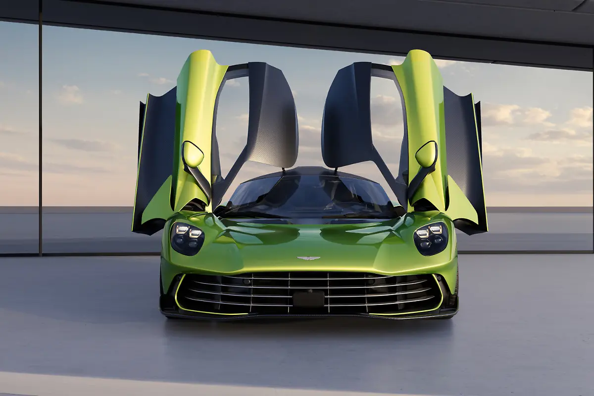 Aston-Martin-Valhalla-02