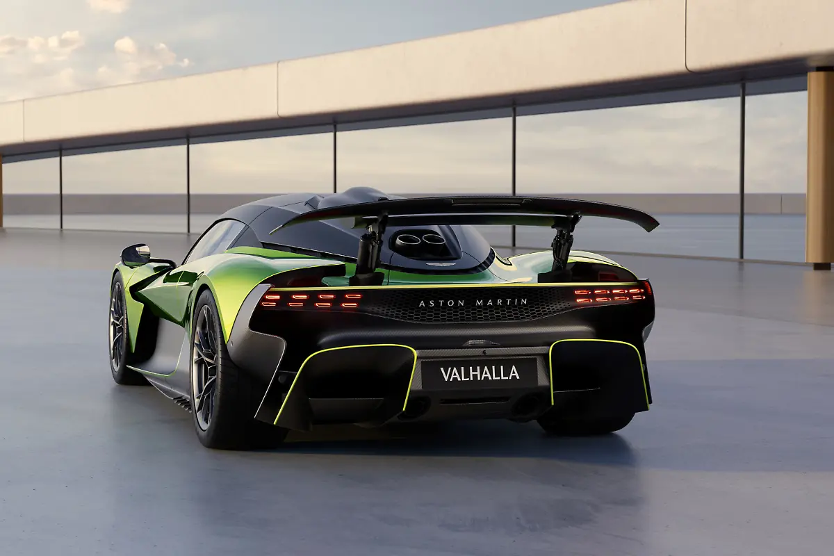 Aston-Martin-Valhalla-07
