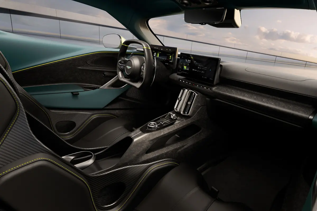 Aston-Martin-Valhalla-22