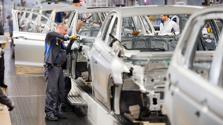 In der Automobilindustrie kommt es momentan zu Versorgungsengpässen.
