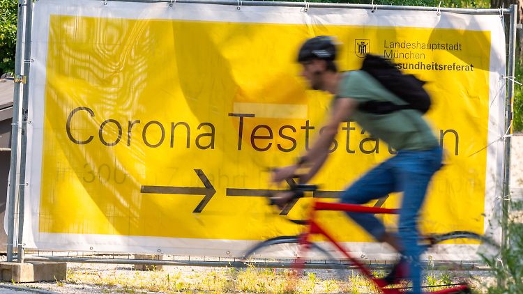 Corona fühlt sich für manche zurzeit weit weg an. Doch im Herbst kommt eine neue Welle, das ist für Dr. Jana Schroeder sicher.