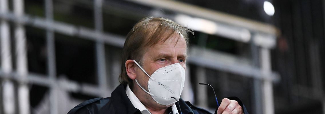 DFB-Interimspräsident Rainer Koch verliert selten den Überblick. Seit Jahren zieht er die Strippen im Hintergrund.