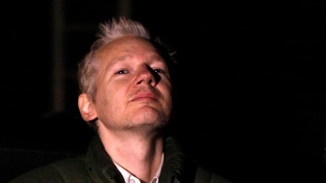 Julian Assange, wehrhaft.
