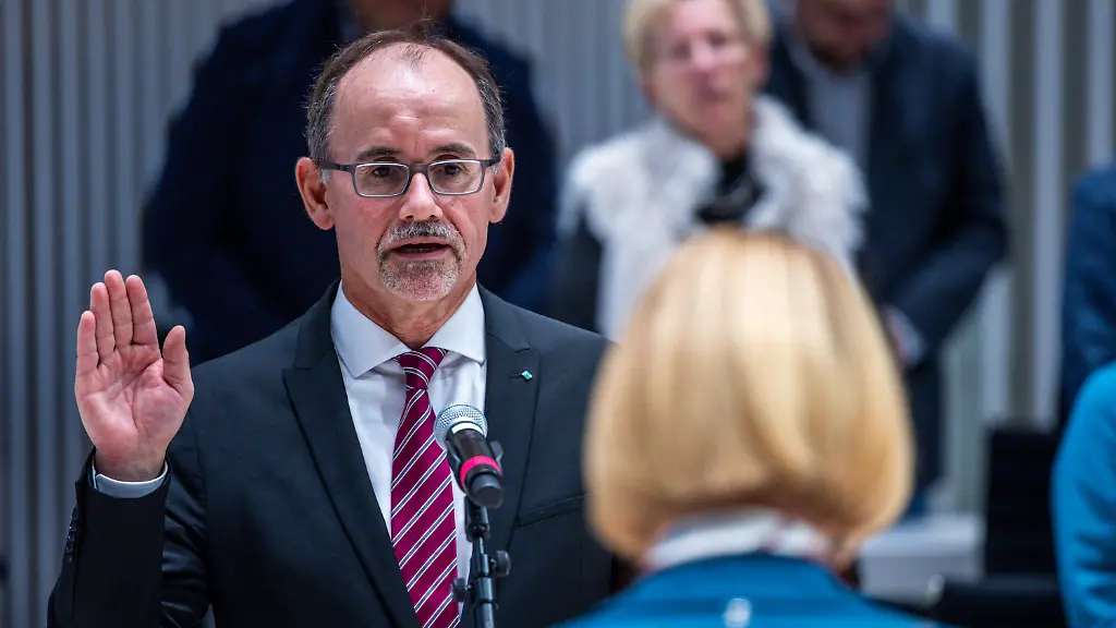 a678a280f2645efced73852f29ace62d