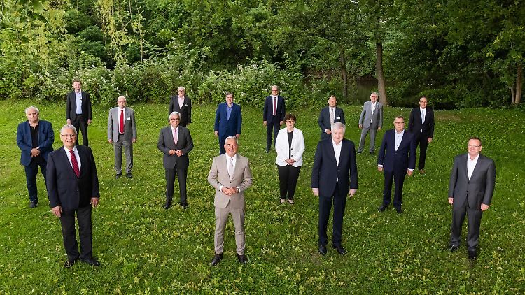 Die Innenminister von Bund und Ländern trafen sich in Rust zu ihrer turnusmäßigen Konferenz.