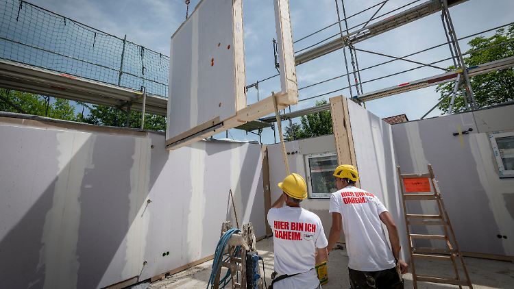Der Hausbau boomt in der Corona-Krise. Die Menschen wollen mehr Platz und Fertighäuser sind vergleichsweise günstig.
