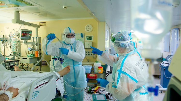 In den Moskauer Krankenhäusern werden die Betten knapp.
