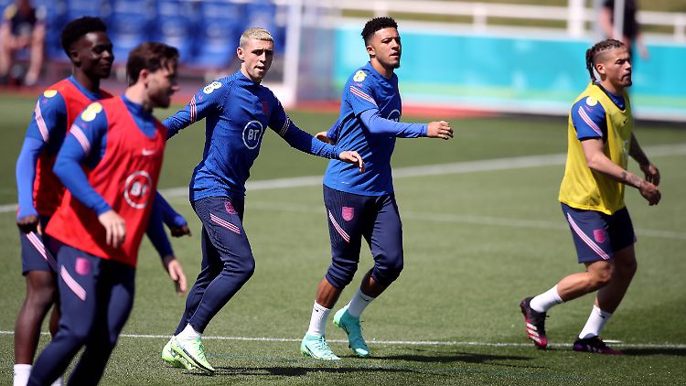 Beim Training ist Sancho dabei, zu einem Einsatz reichte es aber noch nicht.
