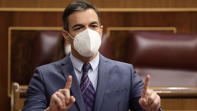 Sánchez schlug schon während der heißen Phase der katalanischen Unabängigkeitsbestrebungen versöhnlichere Töne an - braucht nun aber auch die Stimmen der Katalanen im Parlament.
