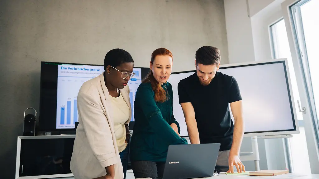 Die-Probezeit-dient-dazu-dass-Arbeitnehmer-und-Arbeitgeber-pruefen-koennen-ob-die-Zusammenarbeit-passt