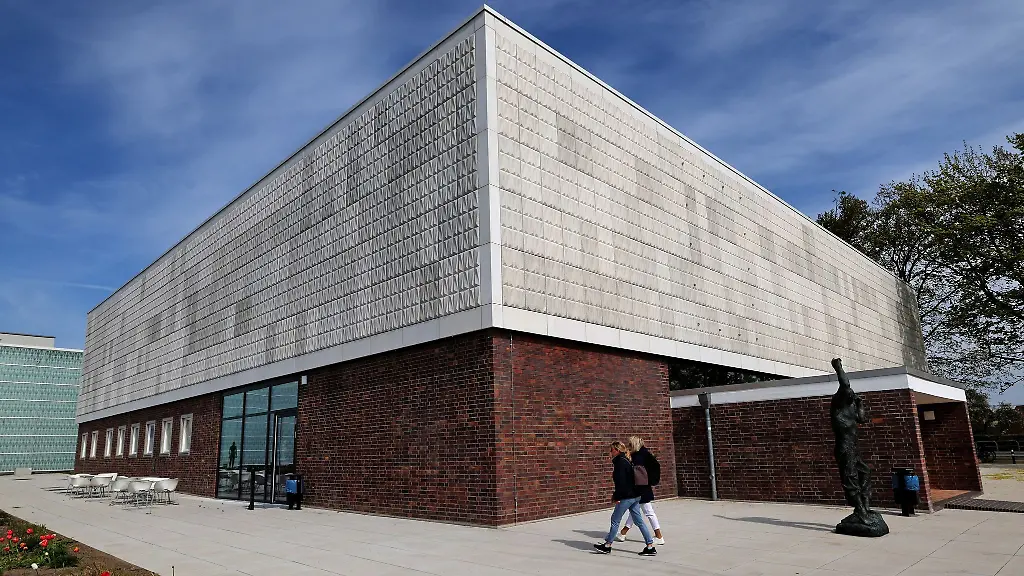 Die-Kunsthalle-Rostock-stellt-Werke-der-Malerin-Kate-Diehn-Bitt-aus